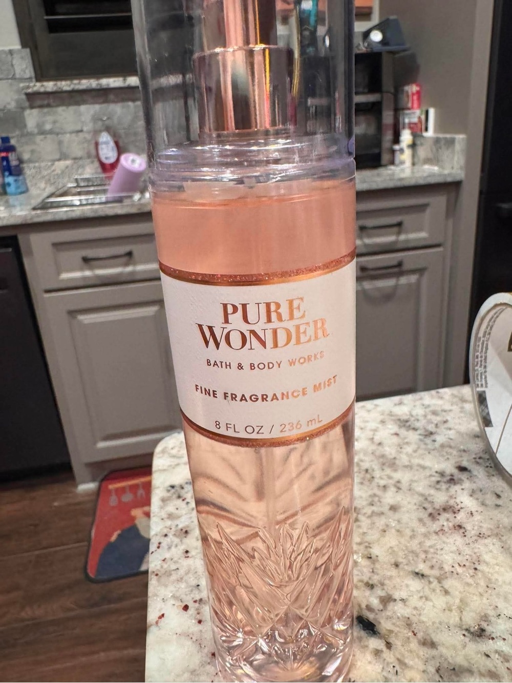 Bath & Body Works Pure Wonder Mist - Rose Gold Pink - Picture 2 of 3